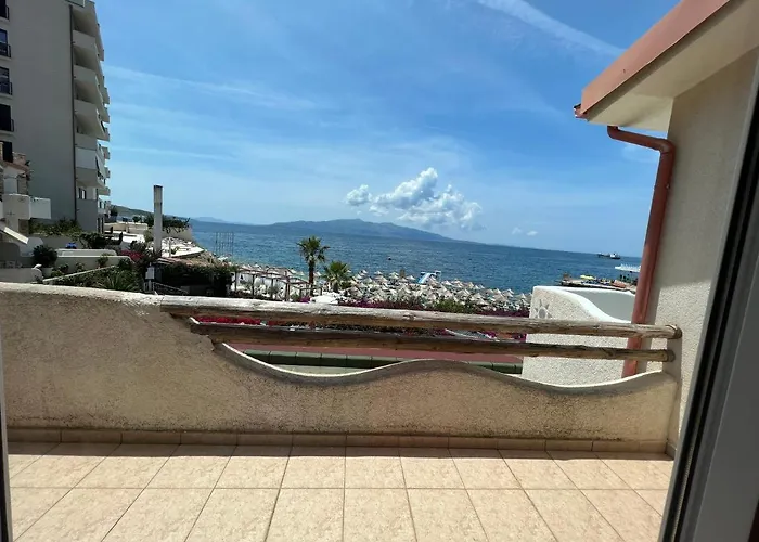 Wonderful Bay * Sarandë